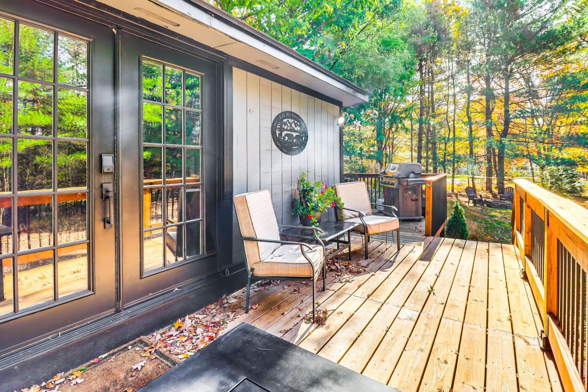 Quaint Jim Thorpe Cabin Retreat, Walk To Beach! Exterior photo